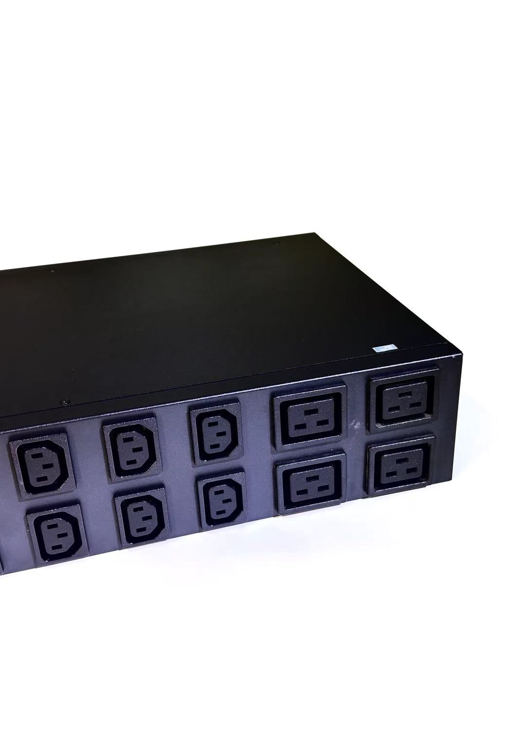 ATS PDU 16 C13 Outlets, Dual 3 - Timer Dual Outlet recensione e prezzo